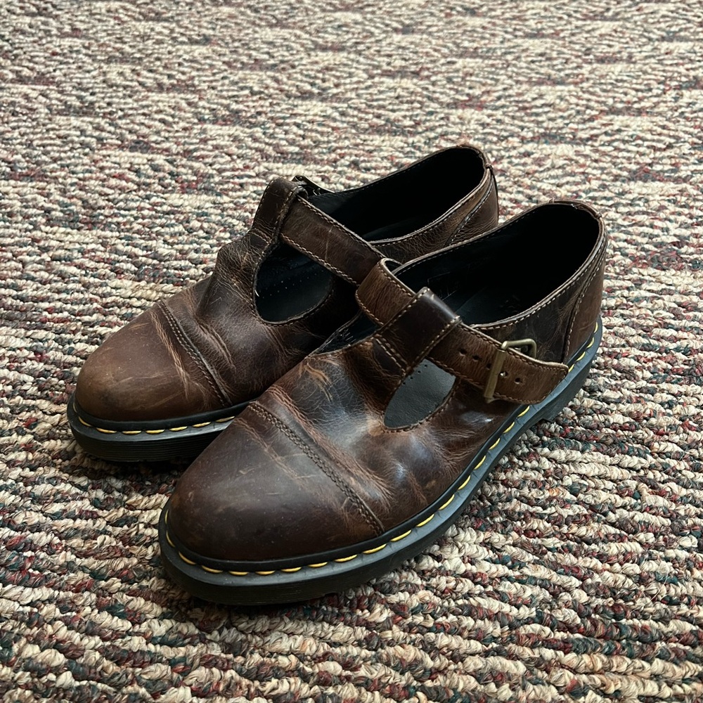 Dr. Martens AUTHENTIC VINTAGE Gormy T bar Leather Mary Jane Shoes